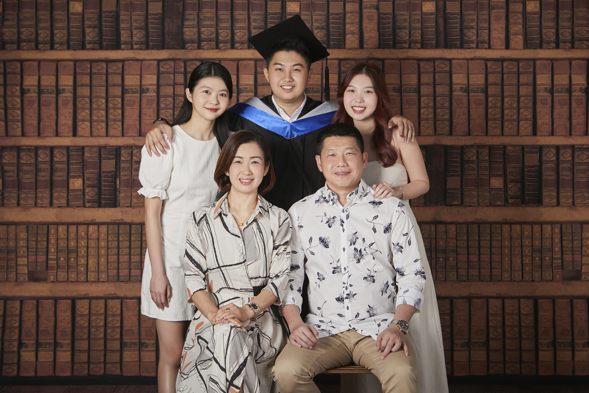 Joey Lee's Family