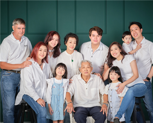 Chen Ee's Family