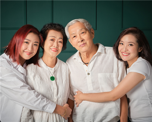Chen Ee's Family