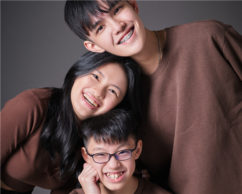 Xin Yen's Family