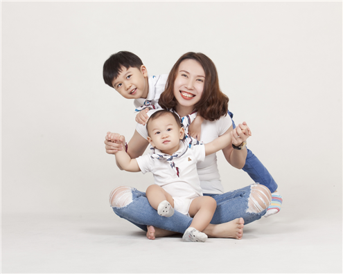 Wendy + Nelson Family