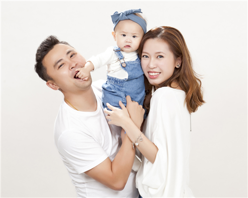 Stephie + Kee Family