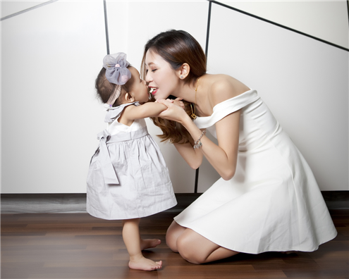 Stephie + Kee Family